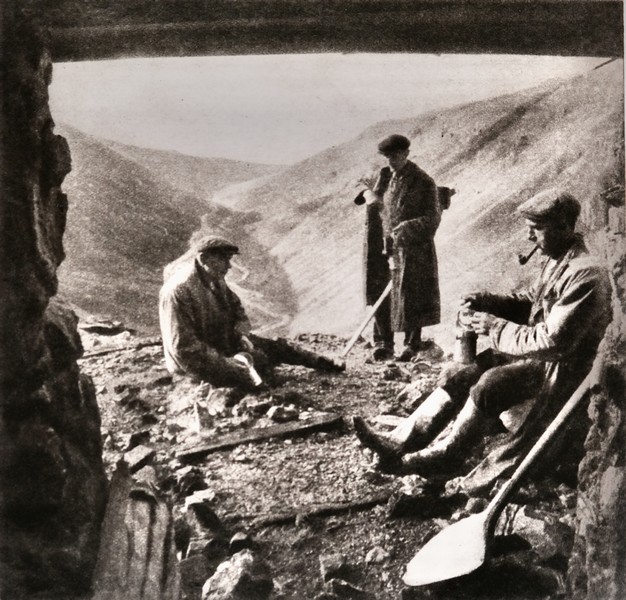 Scordale Miners. Polymer photogravure.